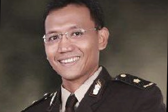 Mimpi Kombes Agus Nurpatria yang punya karir moncer harus luluh lantak usai masuk klaster perusak CCTV Ferdy Sambo. Foto sosoknya dicari.