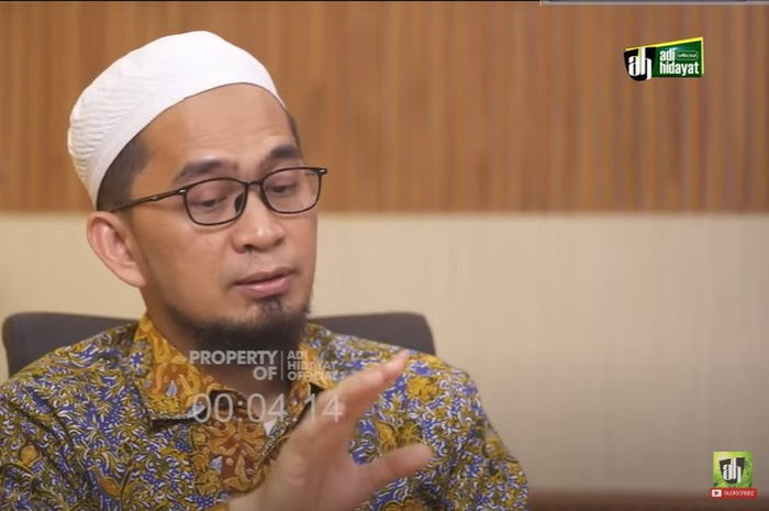Ustadz Adi Hidayat cara bayar utang Puasa Qadha dan bayar fidyah
