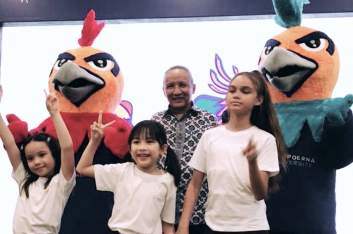 Gisel bangga melihat foto Gempi menjadi bintang sekolah. Mantan istri Gading Marten bahagia permata hatinya sekolah tatap muka.