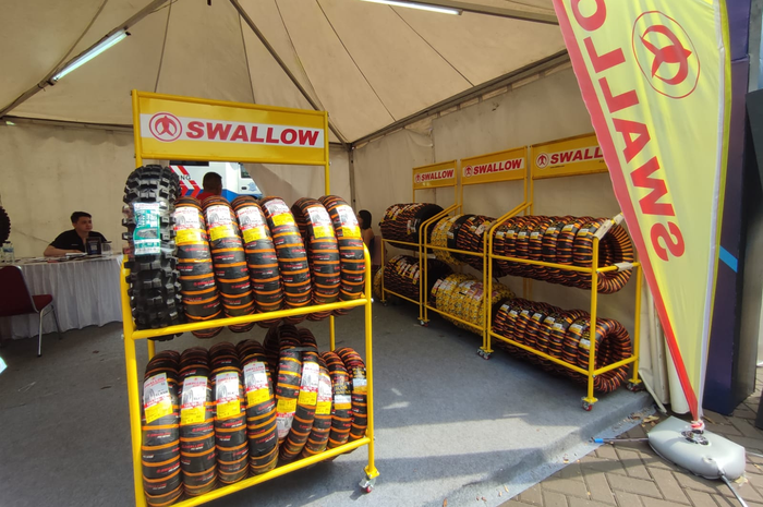 Hadir di Otobursa Tumplek Blek 2022, Swallow bawa ban motor lengkap untuk motor matic, sport dan bebek, bakal rilis ban motor trail nih!