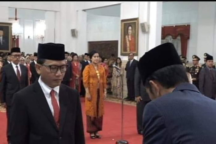 LPSK yang melindungi Bharada E sentil hubungan unik antara Putri Candrawathi dan Brigadir J. Foto sosoknya jadi sorotan.