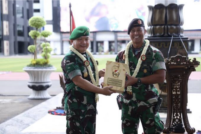 Anak KSAD Jenderal Dudung dicoret Panglima TNI Jenderal Andika dari seleksi Akmil 2022 karena syarat ini. Foto sosoknya sampai ditelusuri.