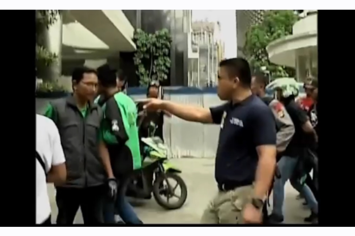 Ferdy Sambo bentak driver ojol dengan wajah sagar