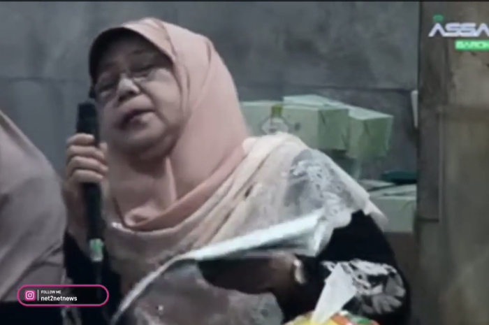 Ustazah Taslimah meninggal saat mengaji di masjid sampai bikin Imam Australia berduka. Suaranya bergetar lalu ambruk. Foto almarhumah ditangisi.