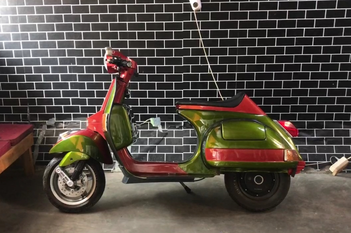 Vespa PX hasil konversi ke motor listrik