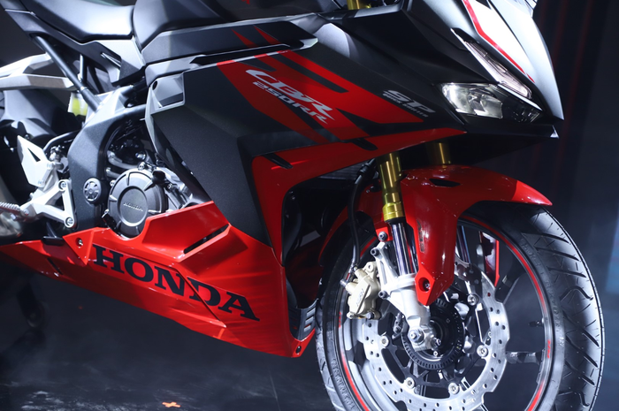 Honda New CBR250RR SP - Quick Shifter dilengkapi dengan sistem ABS