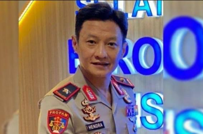 Robert Bonosusatya yang kenal lama Brigjen Hendra ternyata pernah bantu bisnis anak kepala BIN. Foto sang pengusaha beredar.  