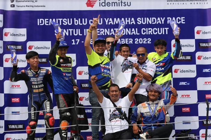  YROI Batik Yuasa AlRasyid Indo Racing  raih 5 podium di Yamaha Sunday Race Sentul (17-18/9/2022) lalu.