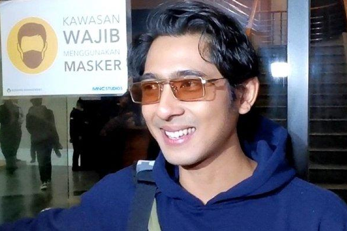 Arya Saloka akui merasa nyaman meski jarang ganti baju.