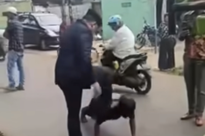 Berikut ini rangkuman fakta Wakil Ketua DPRD Depok yang menginjak sopir truk. Nasibnya berujung begini. 