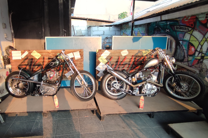 Modifikasi motor custom chopper pada acara Sisi Blar