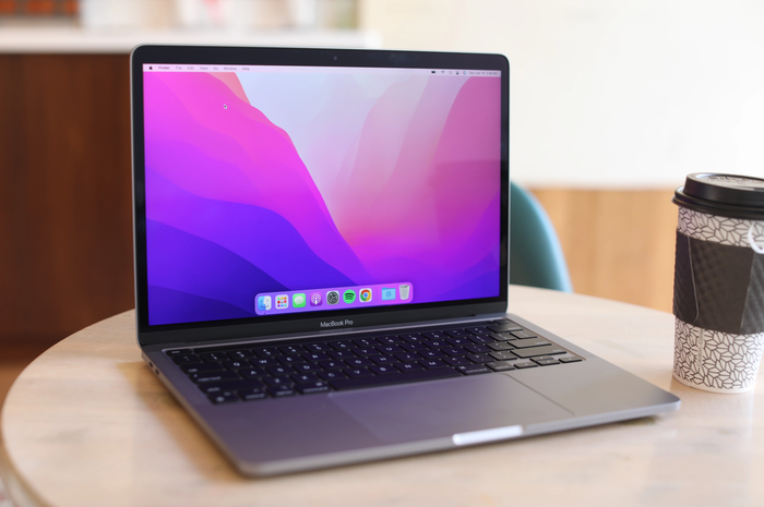 MacBook Pro M2 