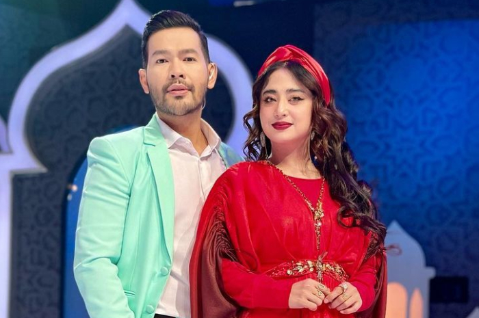 Dewi Perssik dan Rian Ibram