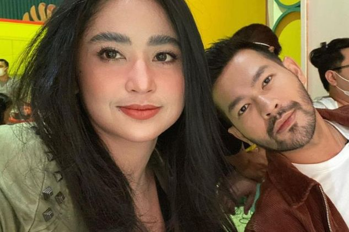 Rian Ibram dan Dewi Perssik 