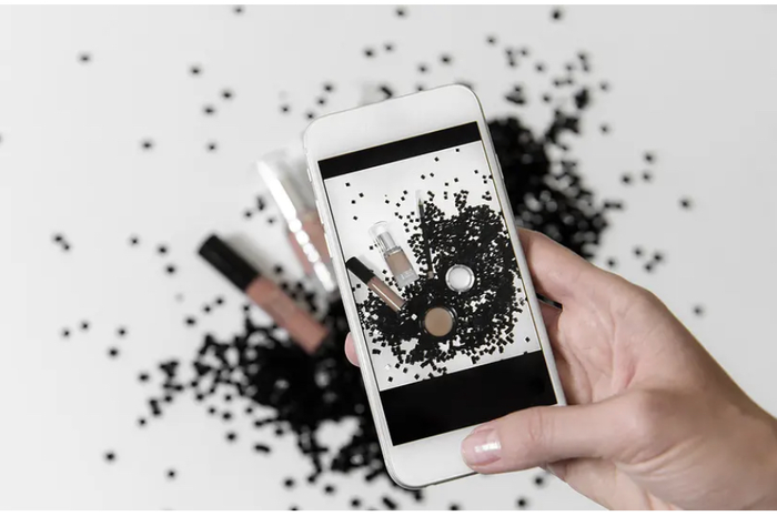 Ternyata cara foto produk makeup cukup lakukan 4 hal penting ini. Jadi, jangan asal jepret ya. Biar hasilnya bikin ngiler pembeli.