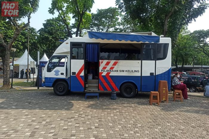 Foto ilustrasi mobil SIM keliling. Simak jadwal SIM keliling hari ini Kamis 6 Oktober 2022, cepat perpanjang SIM.
