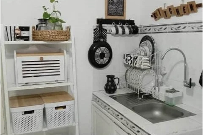 Desain dapur kecil cantik hemat biaya ini bikin istri banjir pujian. Jadi, kita udah gak malu sama mertua. Intip 8 foto inspirasinya yuk.