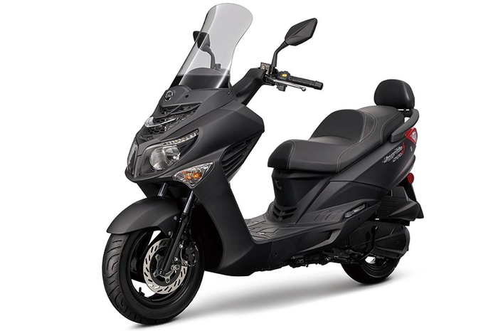 Motor matic baru SYM JOYRIDE S200i yang diluncurkan di Jepang