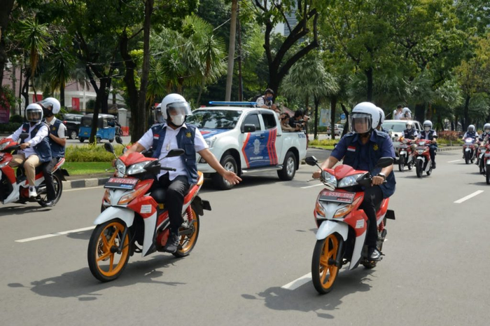 Foto ilustrasi. Jumlah konversi motor BBM ke motor listrik makin banyak, pihak Kementerian ESDM ungkap targetnya.