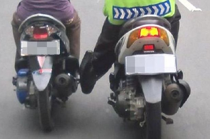 Bikin bikers mikir-mikir menolong, waspada modus pencurian motor mogok minta stut