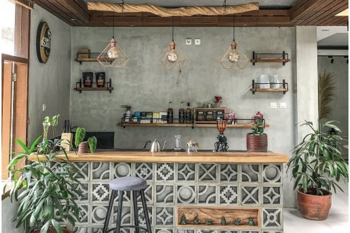 Desain dapur minimalis nan elegan ini mampu mencuri perhatian Ibu RT karena pilihan warna ini. Bukan lagi putih. Ini foto tampilan hasilnya.