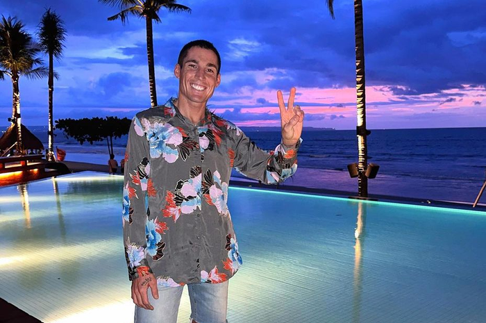 Pembalap Aprilia Aleix Espargaro Healing ke Bali Sebelum MotoGP Malaysia 2022, Netizen Indonesia 'Hallo Pak RT'