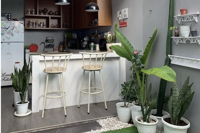 Desain dapur terbuka minimalis ini bikin tetangga ngotot ingin meniru idenya. Saking segarnya jadi ngangenin! Intip 7 foto inspirasinya.