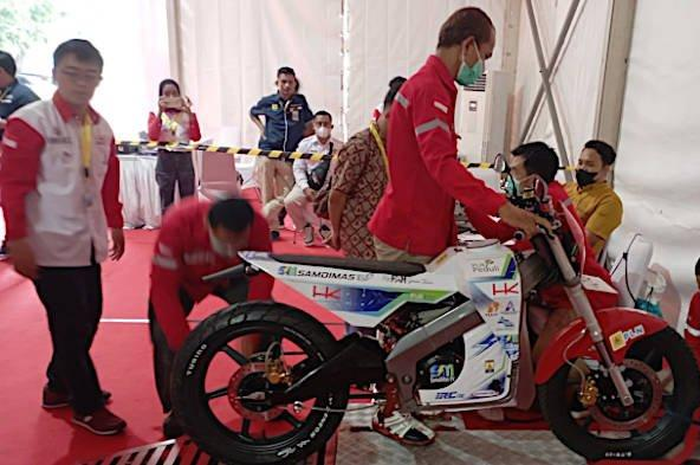 Samdimas, motor listrik hasil konversi motor BBM ke listrik yang dibuat FKH Tulungagung gunakan bahan daur ulang 