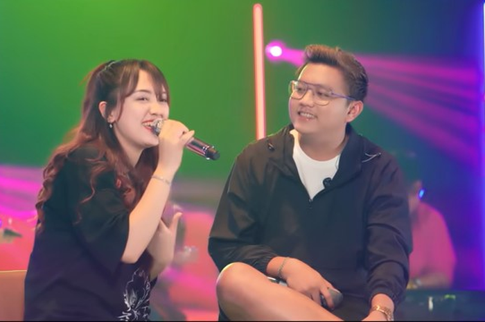 Ketika pacaran dulu, Happy Asmara paling cemburu kalau Denny Caknan dekat dengan sosok ini.