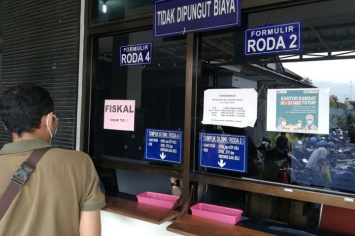 Program pemutihan pajak motor 2022 digelar untuk meringankan para wajib pajak atau penunggak pajak motor.