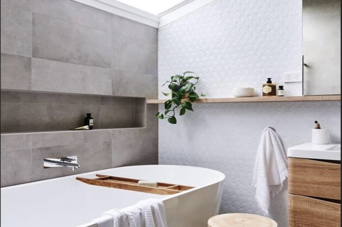 Desain kamar mandi sempit tampak lapang jika dilapisi warna cat ini. Lihat saja 7 foto aplikasinya. Kasih tahu istri di rumah ya. 