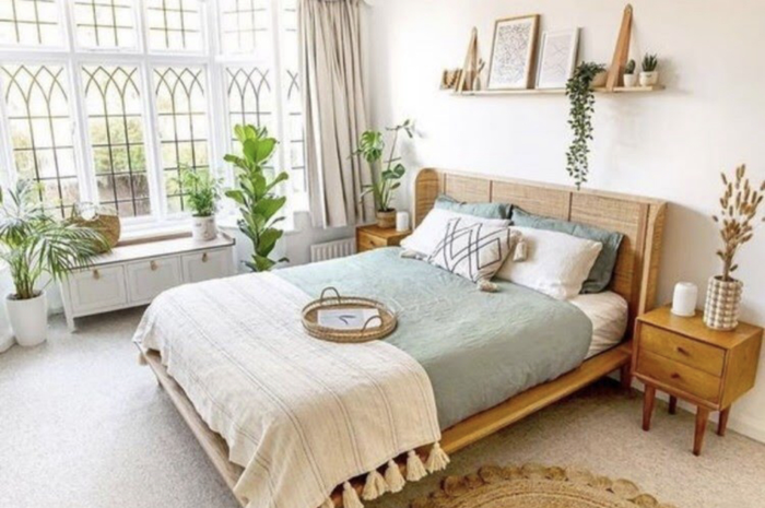 Ternyata aturan feng shui mengatakan tanaman sebaiknya dipindah dari kamar tidur. Begini penjelasan lengkapnya.