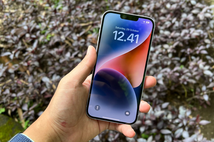iPhone 14