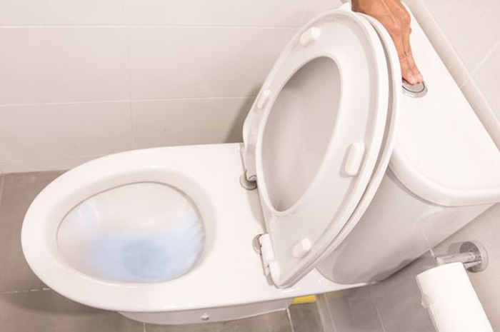 Tips Hidup Hilangkan Noda Kuning di Kloset Kamar Mandi 