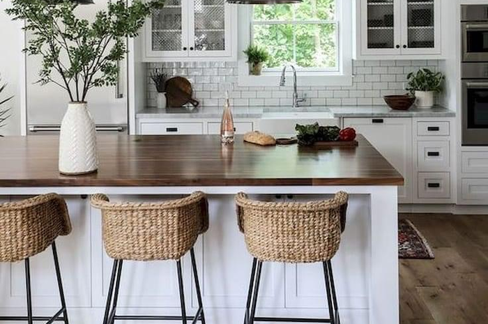 Desain jendela dapur mungil dapat 2 jempo dari pemilik rumah minimalis. Istri jadi makin nyaman. Ini ulasan 5 foto hasilnya.