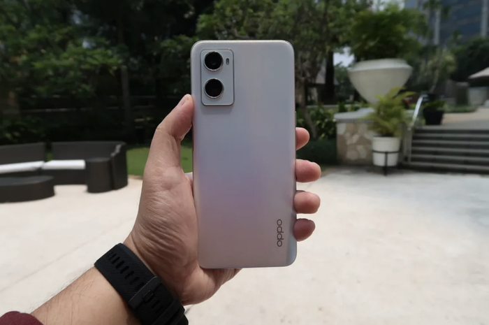 Cara membuat foto long exposure dengan memakai kamera Hp Oppo A96. Ternyata cukup mainkan 3 trik ini. 