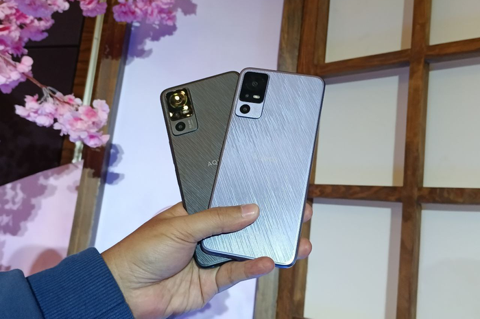 Sharp Aquos V6 5G hadir dengan desain lebih menarik, harganya 3 jutaan Rupiah.