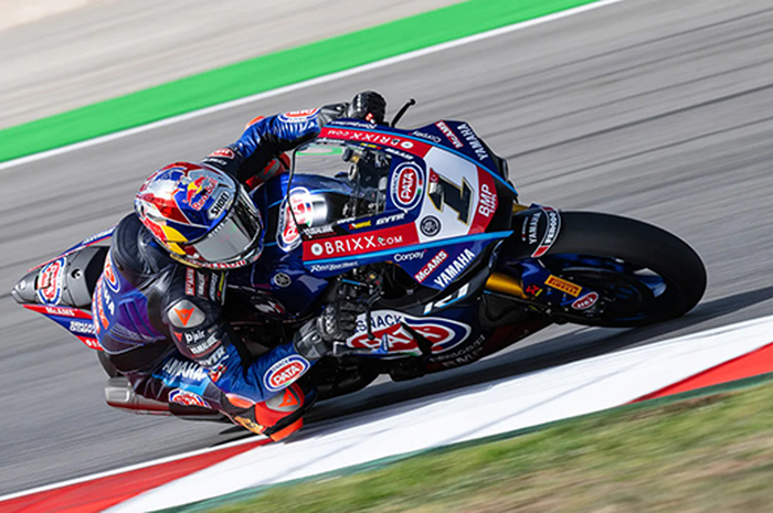 Toprak Razgatlioglu di atas motor WSBK YZF-R1 sukses juara Race 1 dan Superpole Race WSBK Mandalika 2022, apa saja yang dimodifikasi di motornya