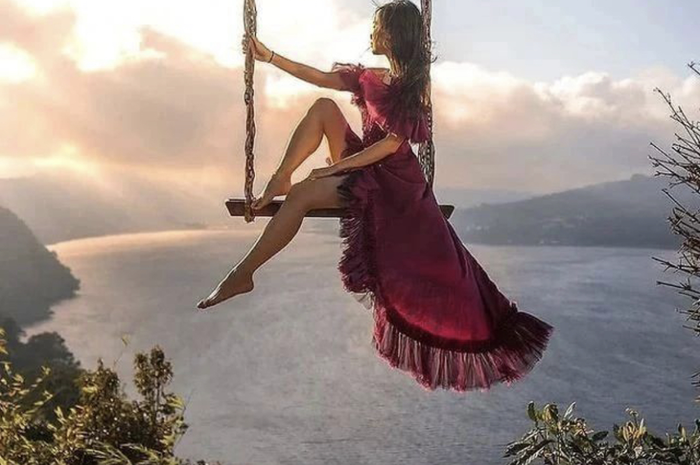 7 foto tempat wisata estetik di Canggu Bali. Tentu saja, wajib masuk daftar liburan tutup tahun. 