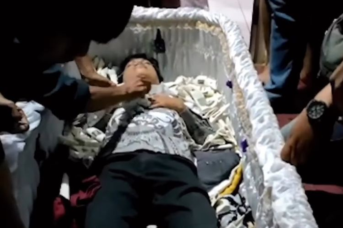 Viral seorang pria Bogor yang hidup kembali setelah dinyatakan meninggal dunia