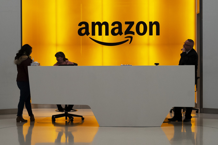 Ilustrasi karuawan Amazon terdampak PHK massal