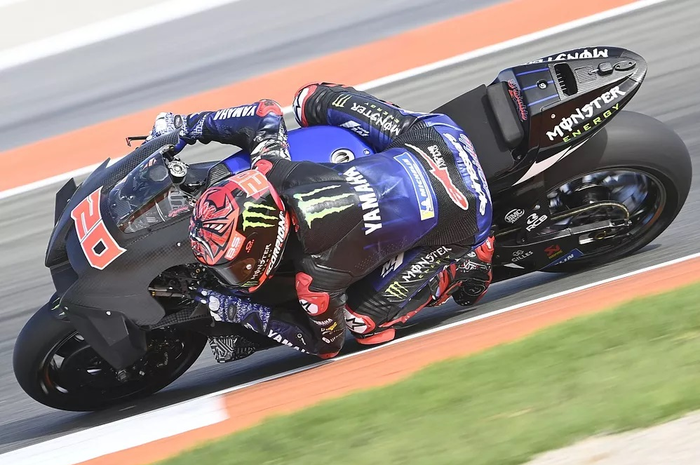 Yamaha YZR-M1 untuk MotoGP 2023 dinilai masih banyak kekurangan dan kesalahan. Bikin Yamaha tak bisa liburan dengan tenang. 