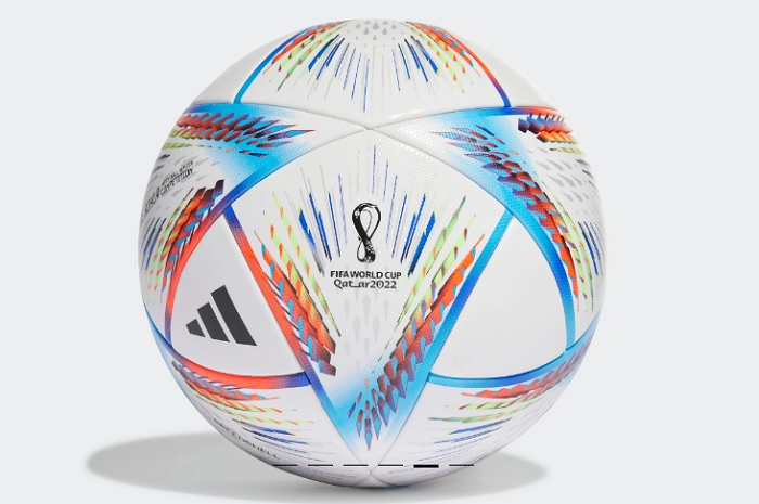 Bola resmi Piala Dunia 2022 Al Rihla keluaran Adidas ternyata buatan Madiun, Jawa Timur yang dijual Rp 900 ribuan atau setara harga helm NJS S-Cross.