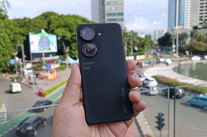 ASUS Zenfone 9 