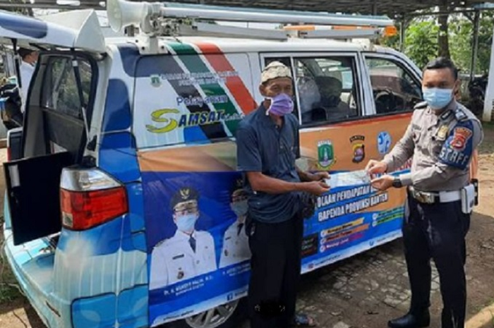 Lekas diurus ada tiga keuntungan didapat pada program pemutihan pajak motor Banten 2022.