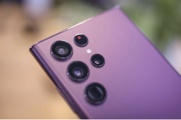 Kamera HP Samsung Galaxy S22 Ultra mampu mengungguli Sony Xperia 1 III dengan mampu membuat foto begini. 