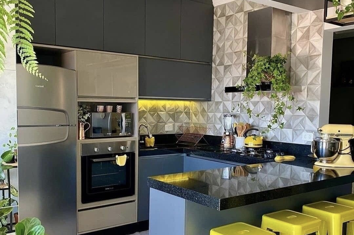 Foto aplikasi desain dapur sederhana yang ditambahi elemen tak biasa ini jadi inspirasi. Begini hasilnya. 