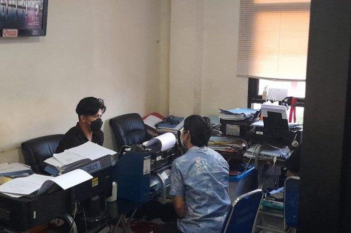 Urip Saputra (40) saat ini terus diperiksa oleh penyidik Polres Bogor usai menyerahkan diri pada Jumat (18/11/2022) 