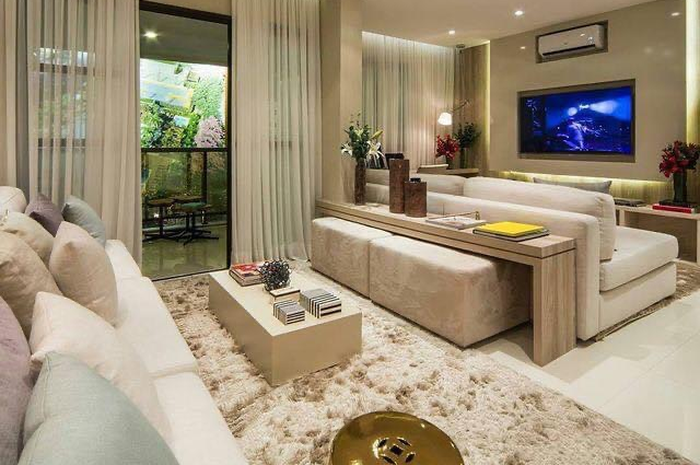 Ruang keluarga ditata dengan cara tak biasa agar suasananya selalu harmonis. Manfaat lainnya, foto tambah aesthetic.