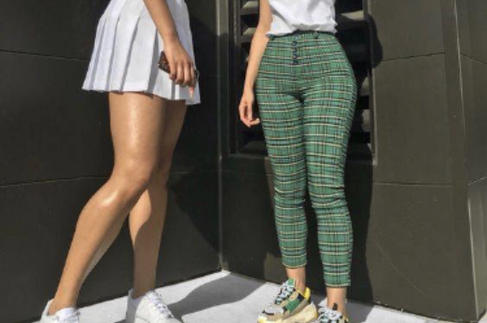 Begini cara foto agar badan kita terlihat lebih tinggi di iPhone dan Android. Ternyata ini rahasianya. 